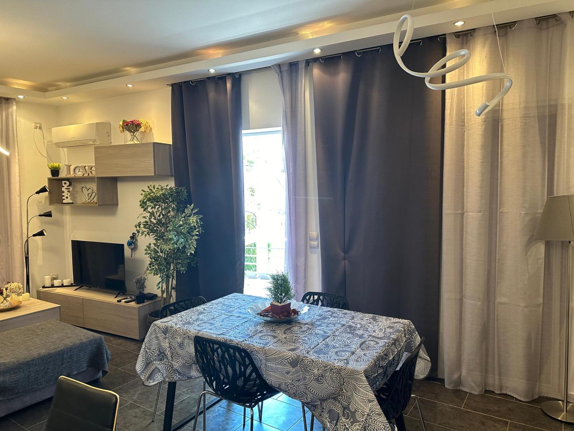 Apartament Renovated Flat With Acropolis View Ateny Zewnętrze zdjęcie